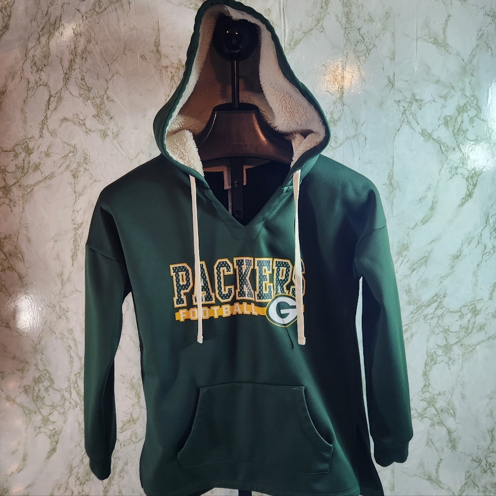 Green Bay Packers Polyester Pullover Faux Fur Lined Hood